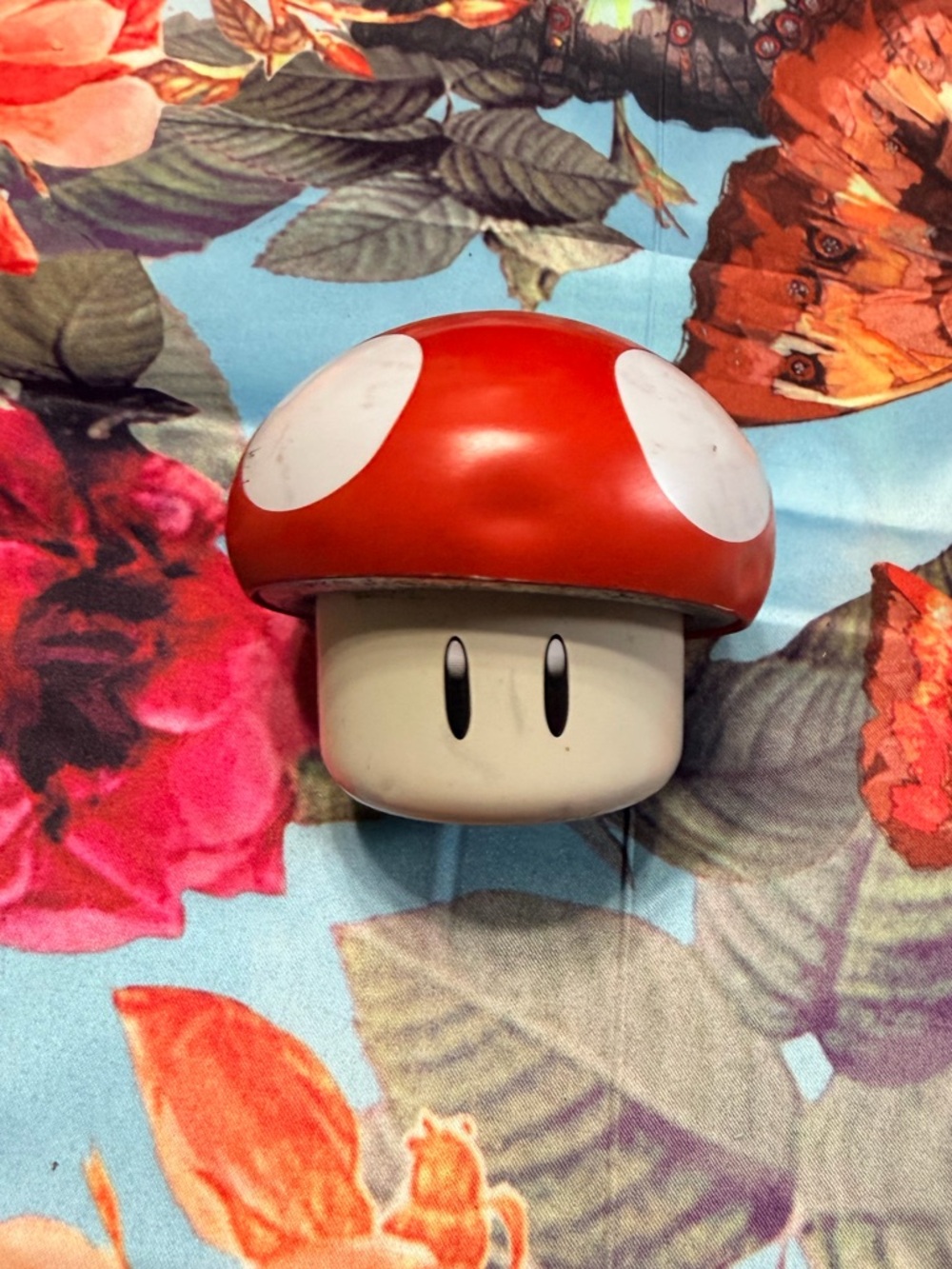 Nintendo Licensed Red Mushroom Candy Tin - TM & © 2008 Nintendo